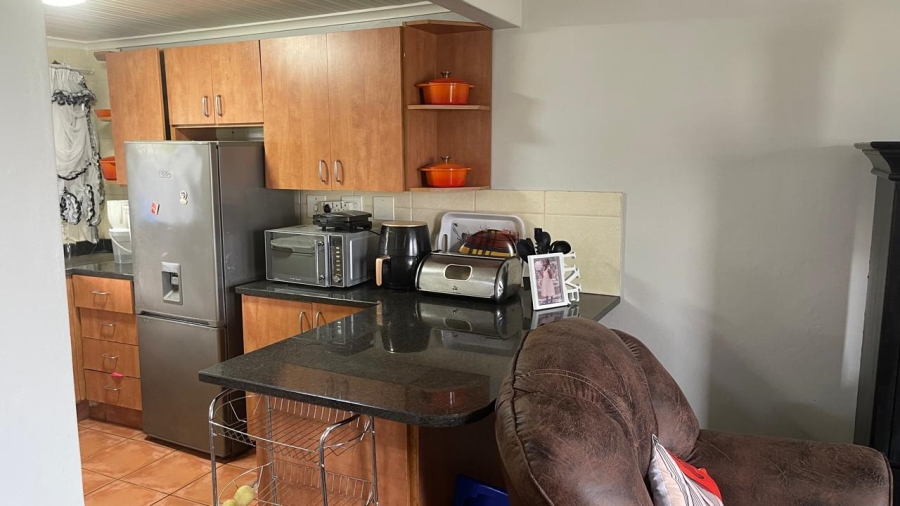 2 Bedroom Property for Sale in Forest Hill Eastern Cape